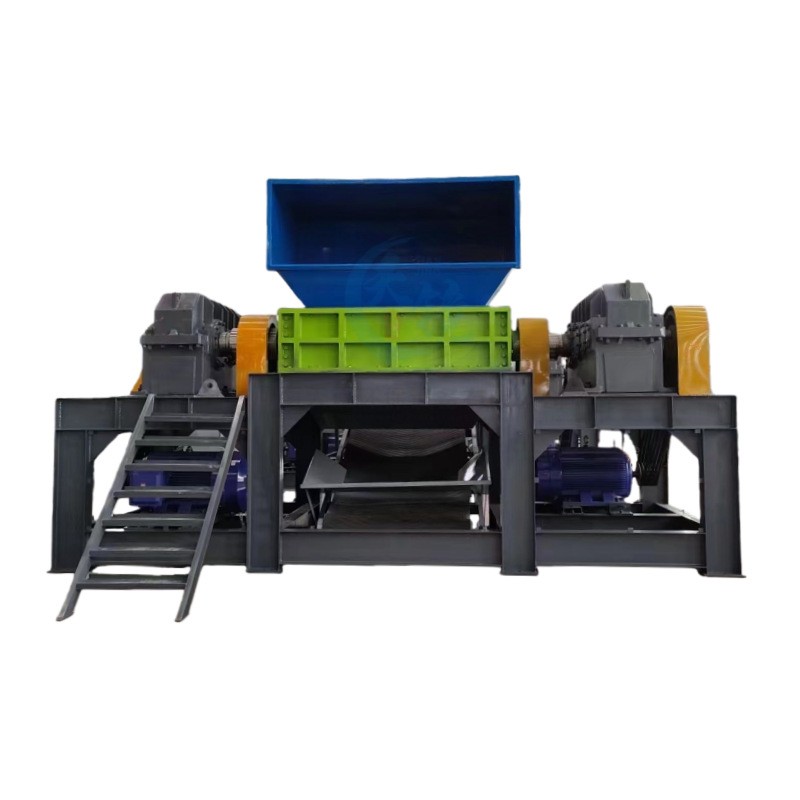 天镜环保大型双轴撕碎机废旧家电金属破碎门框橡胶木材粉碎设备图5