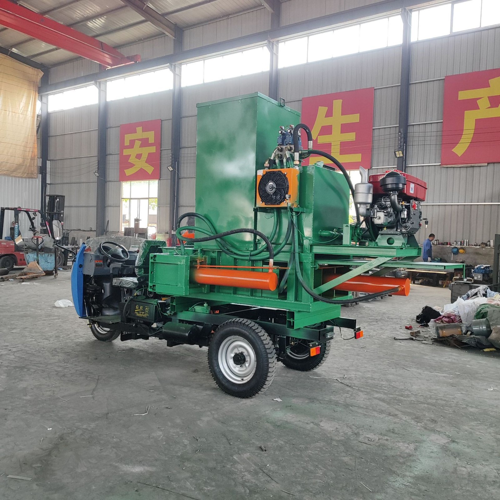 三轮车款秸秆粉碎打包一体机 青储粉碎打包机 养殖卖草专用图3